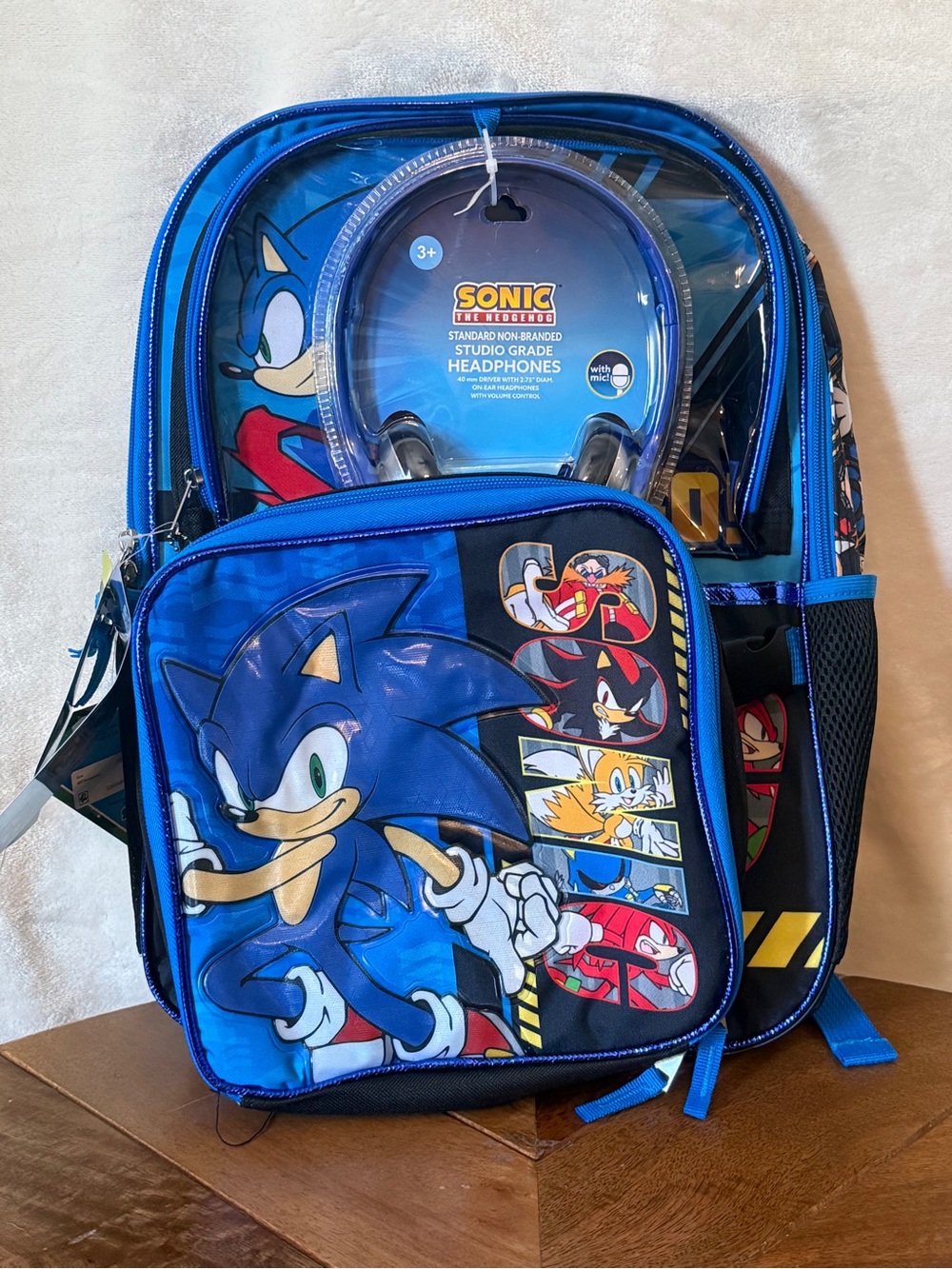 Sonic the Hedgehog 17” Backpack 4-Piece Set with Lunch Tote & Headphones